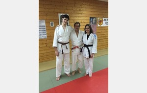 Bravo Floriant!!! Les katas de la ceinture noire. Lucie La ceinture, elle la porte bien