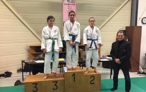 EVA BENJAMIN 12 2017