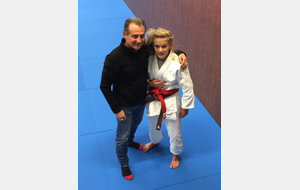 Louise gagne le critérium du Val d’Oise. Sélectionnée pour La coupe espoir France à Ceyrat. Et après la pesée... J-Pierre