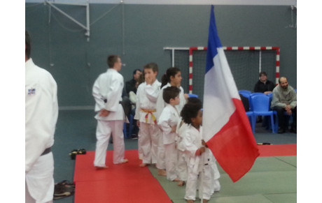 Week-end de l'épiphanie. Entraînnement de masse et rencontre intenationale du club. Coupe de la galette.