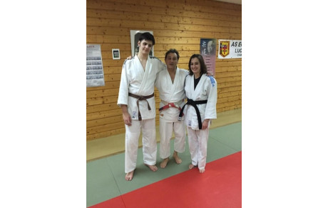 Bravo Floriant!!! Les katas de la ceinture noire. Lucie La ceinture, elle la porte bien