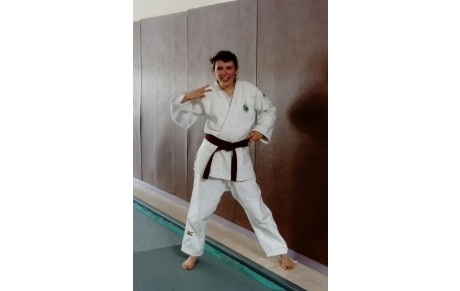 Alexandrine Ceinture noire ! Deux projections et un étranglement. Je suis super fier de toi Alexandrine et tous avec moi! Jean-Pierre